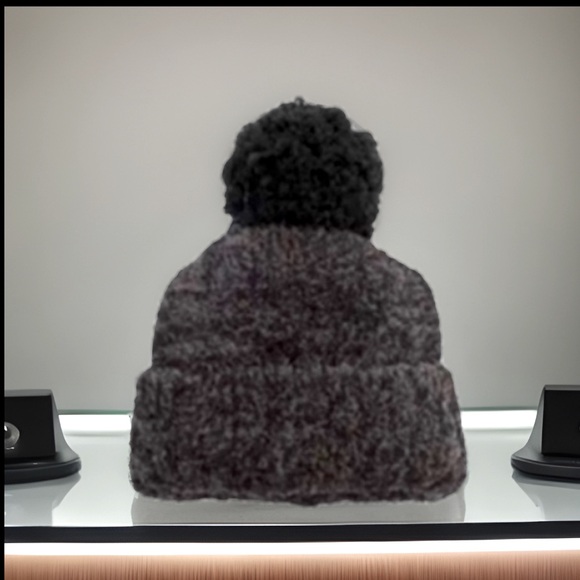 Barefoot Dreams CozyChic Pom Pom Beanie Hat & Scarf Gift Set Carbon Black NWT main image 8